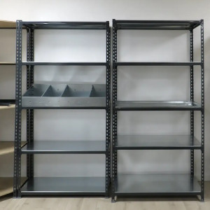 Kit rayonnage métallique avec 5 tablettes galvanisées