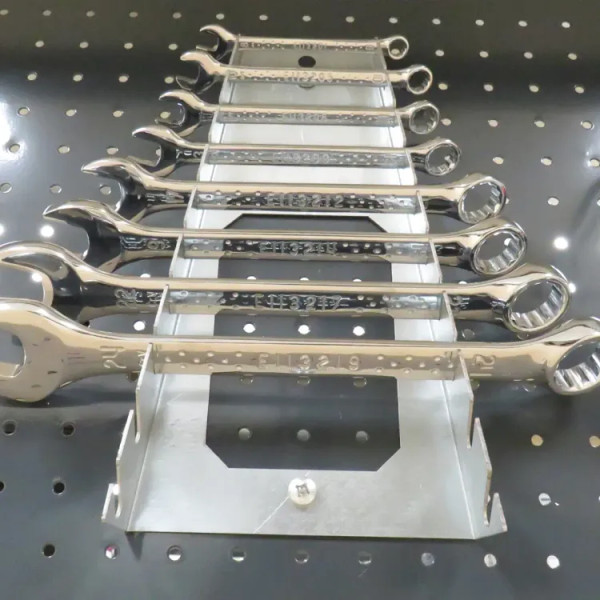 Support 10 clefs plates pour fond perforé