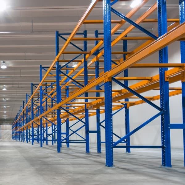 Echelle de rack à palettes occasion Mecalux 6m x 1m10 Fût de 120